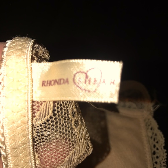 Delicate Lace Bralette - Picture 2 of 4